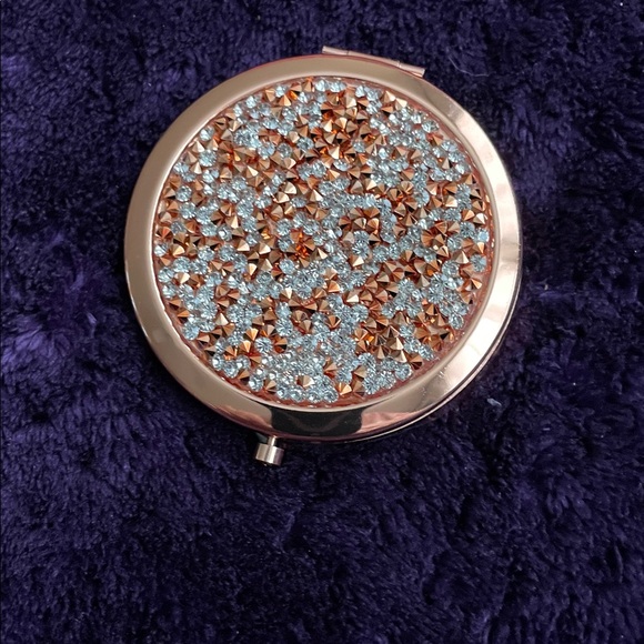 J.O.A. Lipstick, Pocket Mirror,Face Brush,Lip Booster,NEW Reaction Bag GUC - Picture 5 of 10